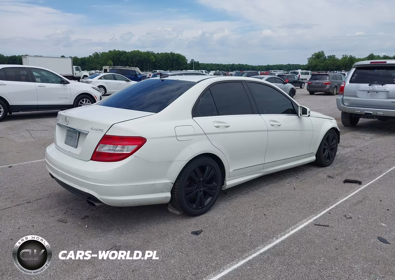 2011 Mercedes-Benz C 300 Sport 4Matic VIN:WDDGF8BB8BR134771 - 4