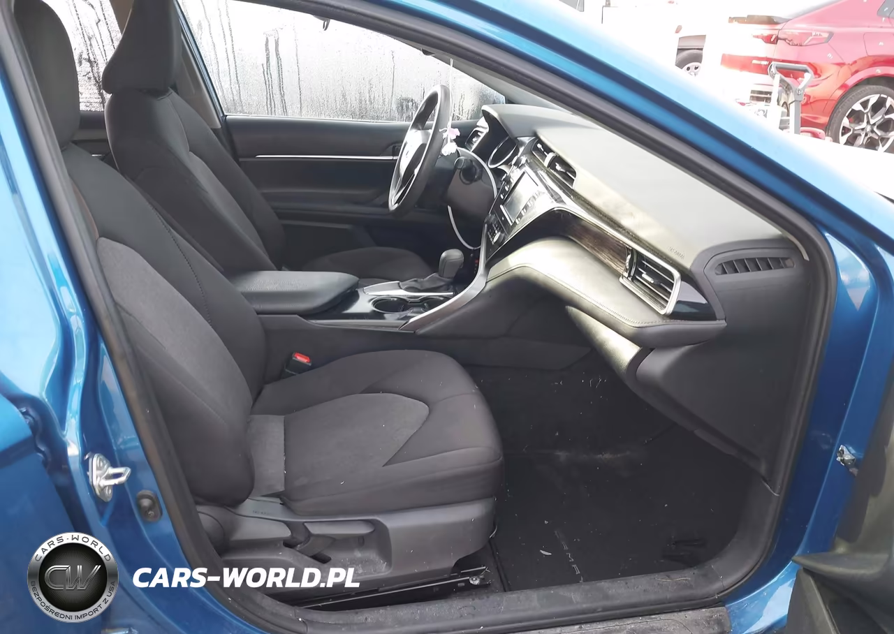 2020 Toyota Camry Le VIN:4T1L11AK9LU384143 - 5