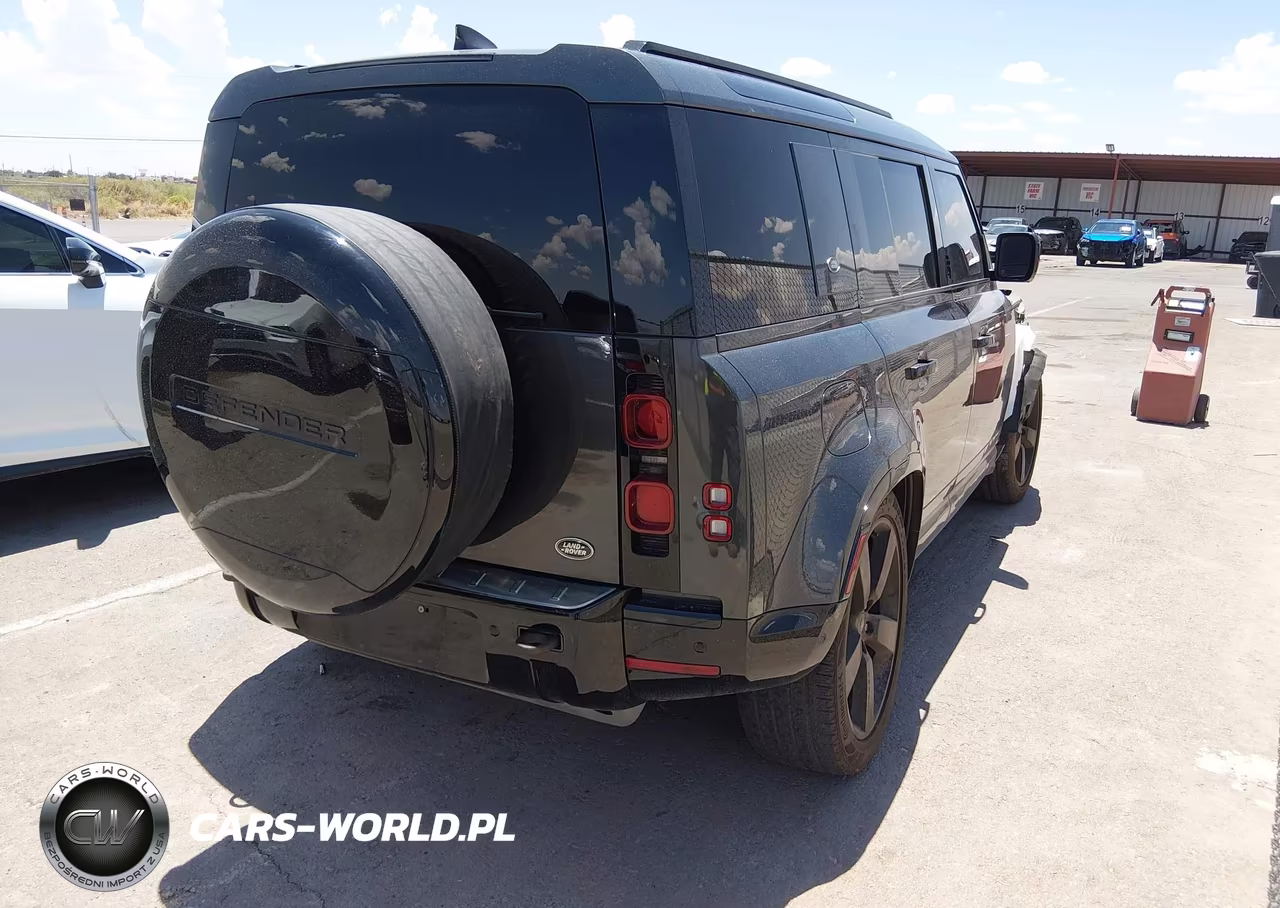 2022 Land Rover Defender 110 X-Dynamic Hse VIN:SALE3ERUXN2090620 - 4