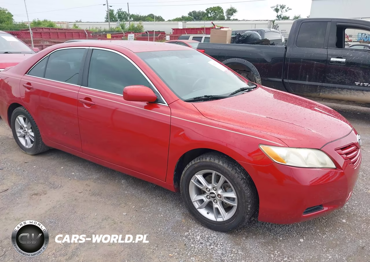 2009 Toyota Camry Le V6 – zdjęcie 1 z 12
