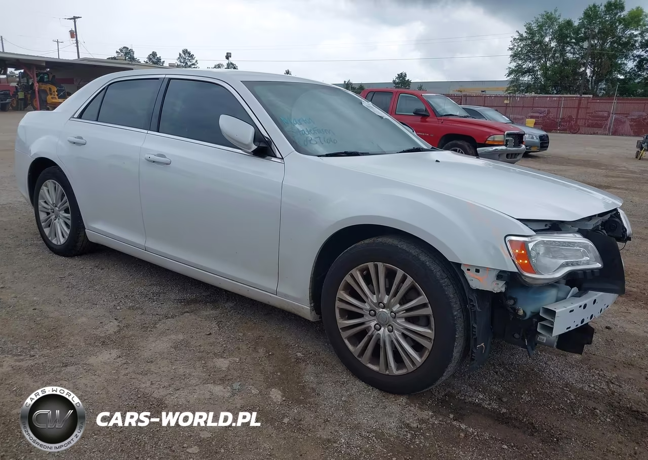 2014 Chrysler 300 – zdjęcie 1 z 17