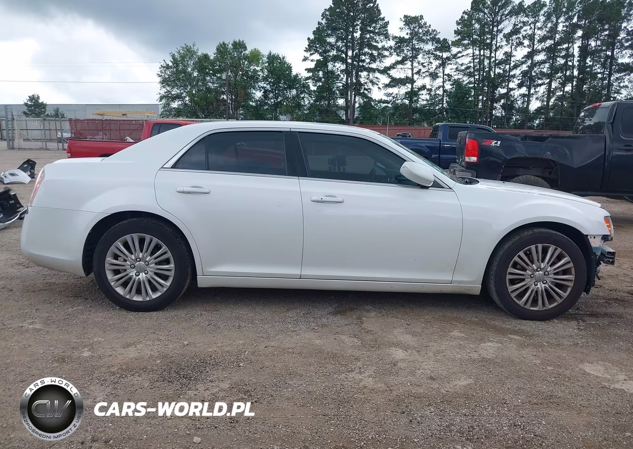 2014 Chrysler 300 VIN:2C3CCARG6EH179467 - 14