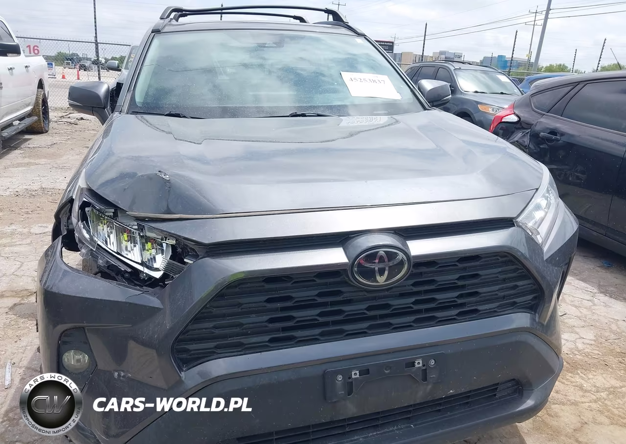 2021 Toyota Rav4 Xle VIN:2T3W1RFV8MC123093 - 12