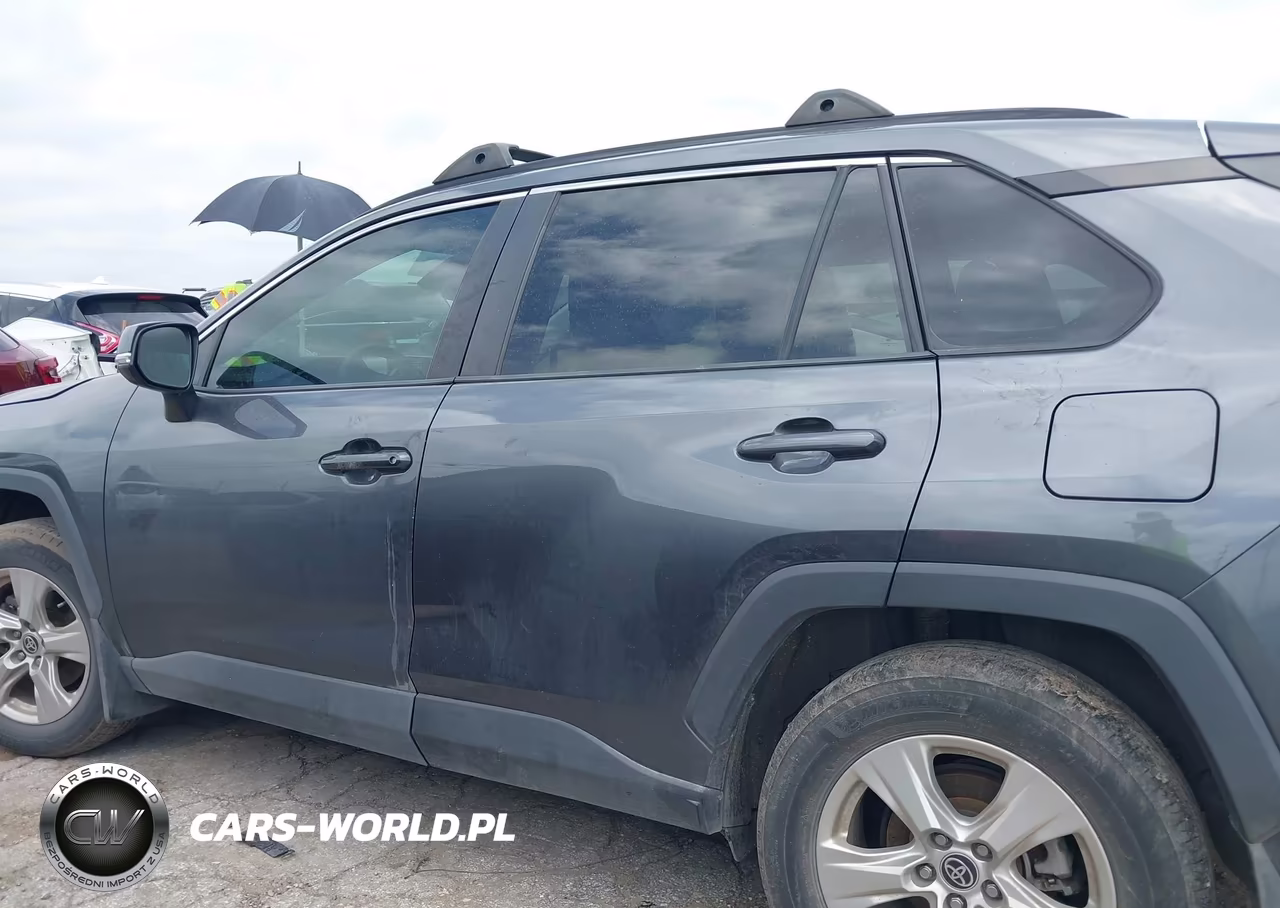 2021 Toyota Rav4 Xle VIN:2T3W1RFV8MC123093 - 14