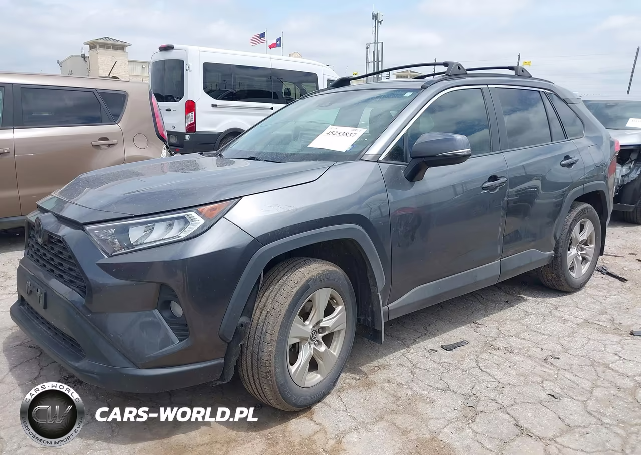 2021 Toyota Rav4 Xle VIN:2T3W1RFV8MC123093 - 2