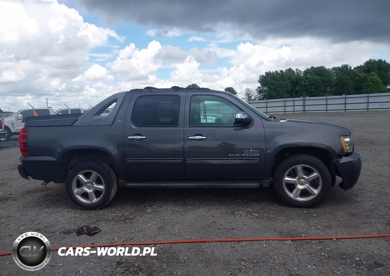 2011 Chevrolet Avalanche 1500 Lt1 VIN:3GNMCFE02BG146314 - 13