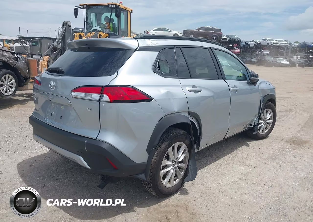 2025 Toyota Corolla Cross Le VIN:7MUCAAAG2SV147471 - 4
