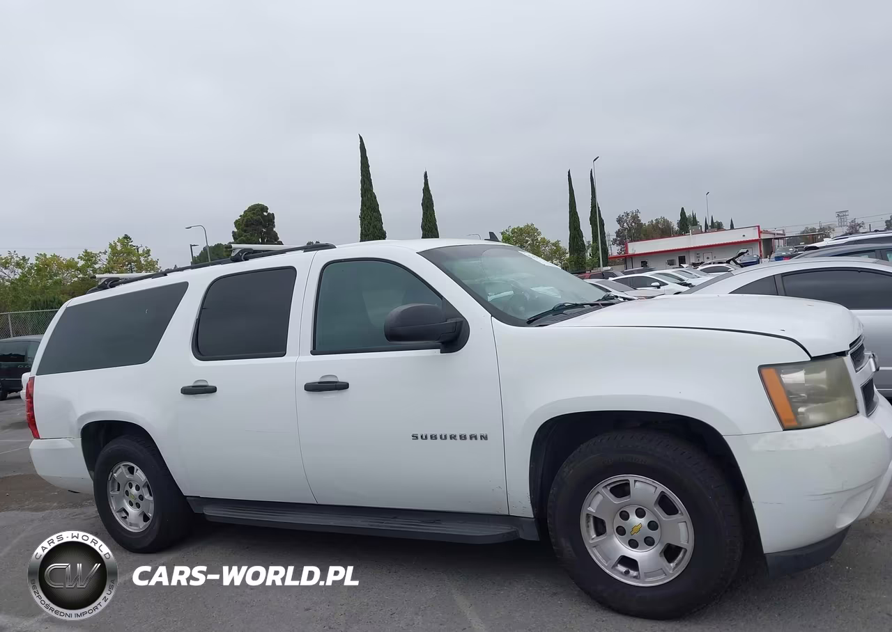 2010 Chevrolet Suburban 1500 Ls VIN:1GNUCHE09AR139452 - 13
