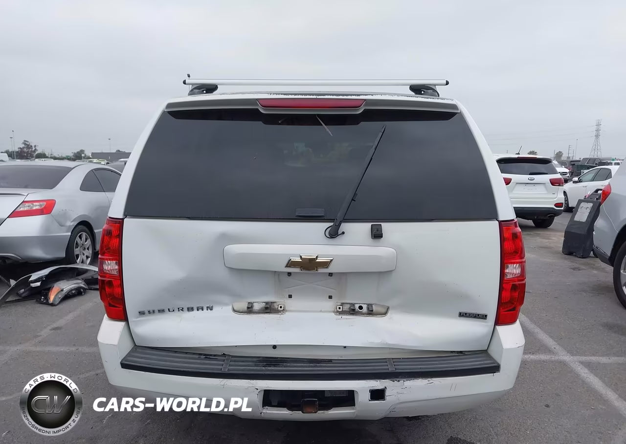 2010 Chevrolet Suburban 1500 Ls VIN:1GNUCHE09AR139452 - 16