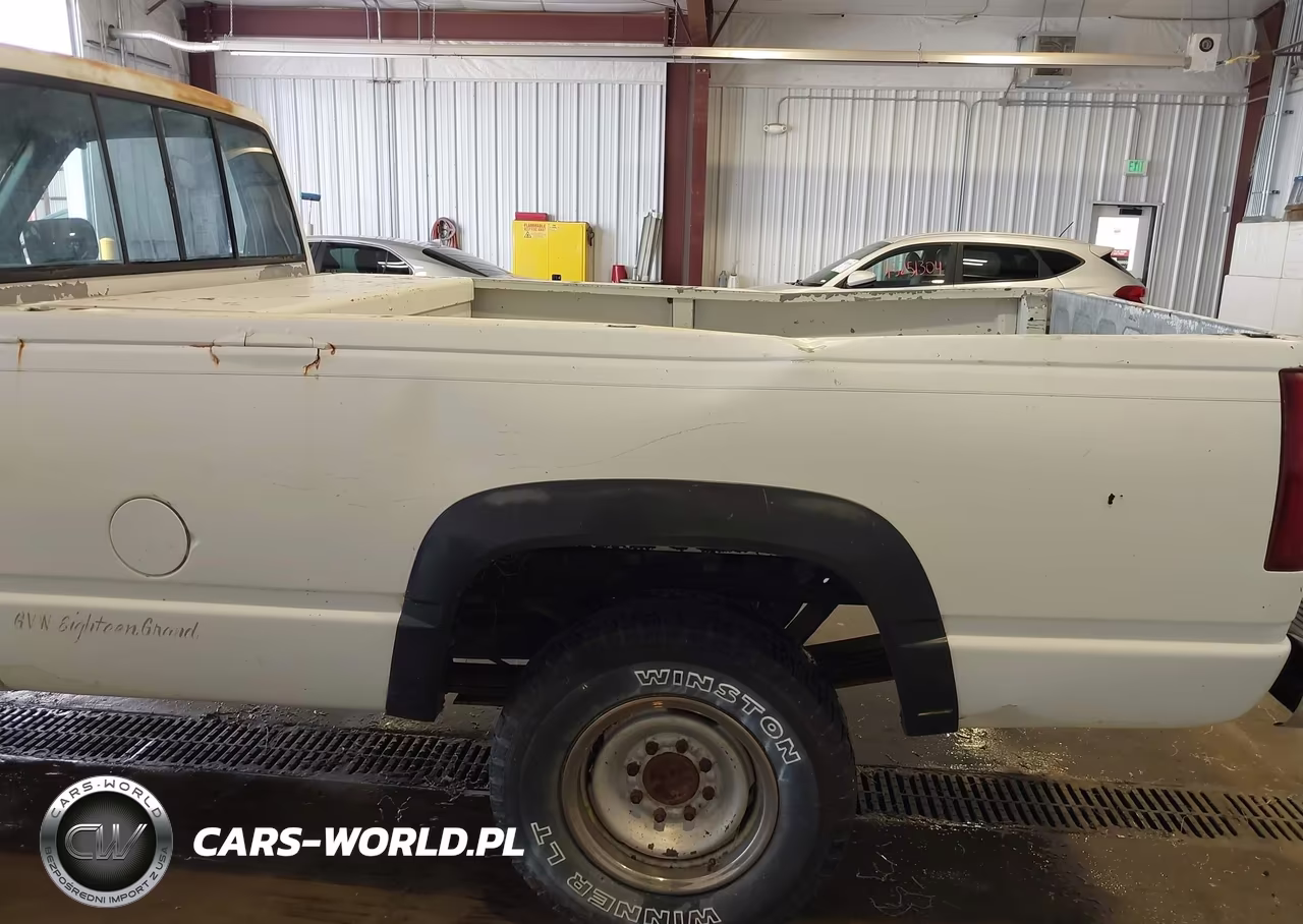 1989 Chevrolet Gmt-400 K2500 VIN:1GCGK24K3KE210694 - 6