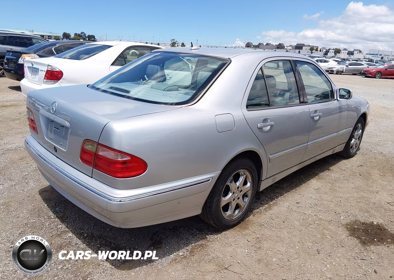 2002 Mercedes-Benz E 320 Special Edition VIN:WDBJF65J52B396892 - 4