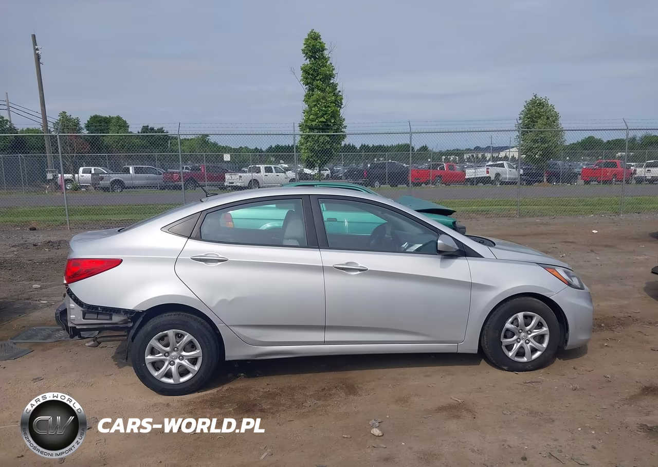 2013 Hyundai Accent Gls VIN:KMHCT4AE3DU341375 - 13