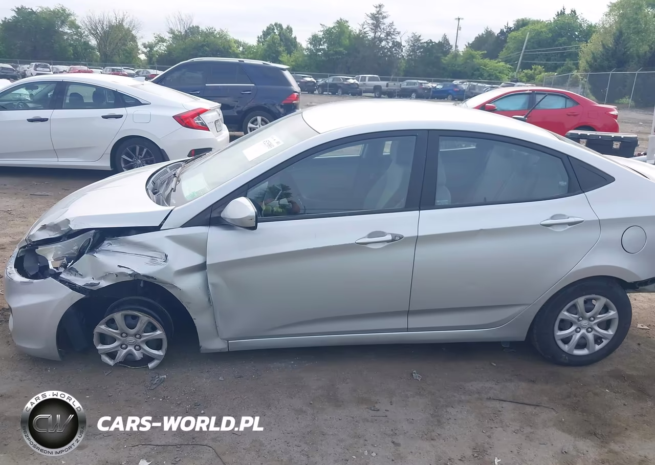 2013 Hyundai Accent Gls VIN:KMHCT4AE3DU341375 - 14