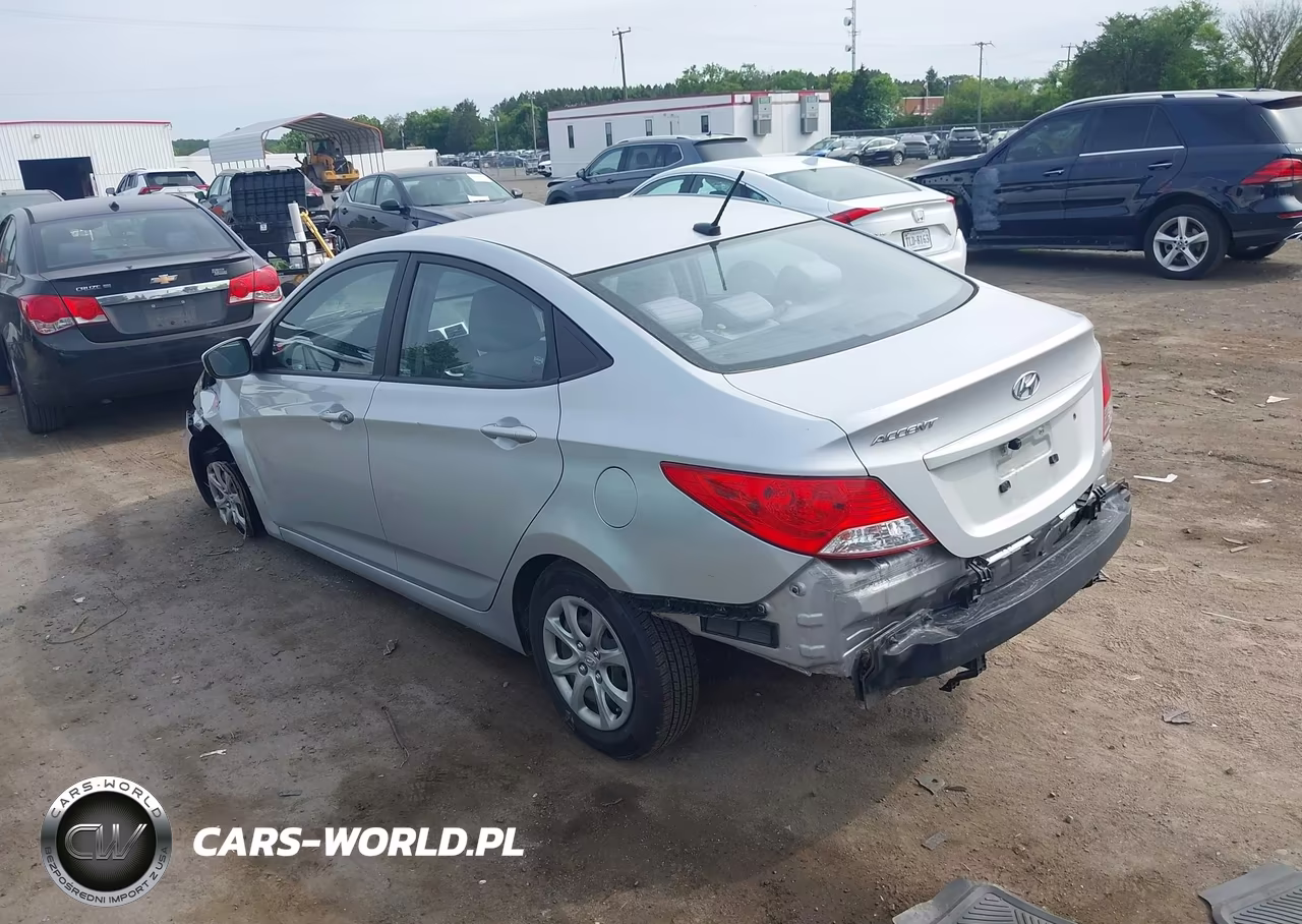 2013 Hyundai Accent Gls VIN:KMHCT4AE3DU341375 - 3