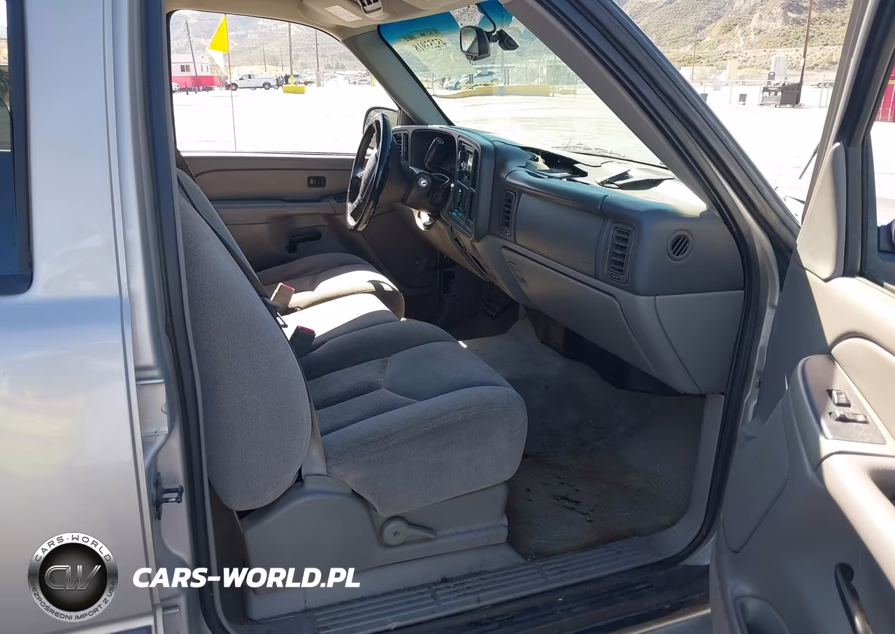 2004 Chevrolet Tahoe Ls VIN:1GNEC13V14R112468 - 5