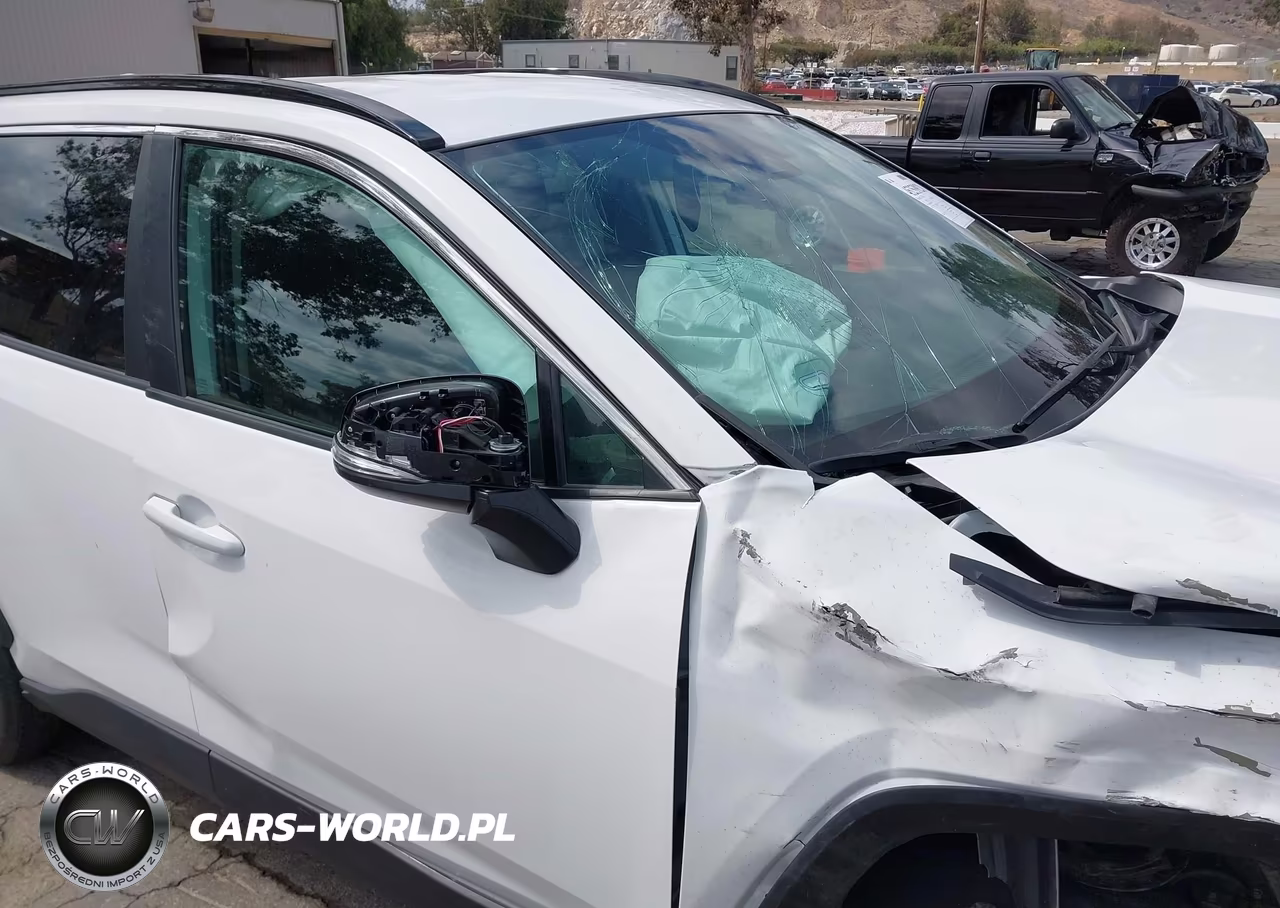 2024 Toyota Rav4 Hybrid Le VIN:2T3MWRFVXRW223095 - 18