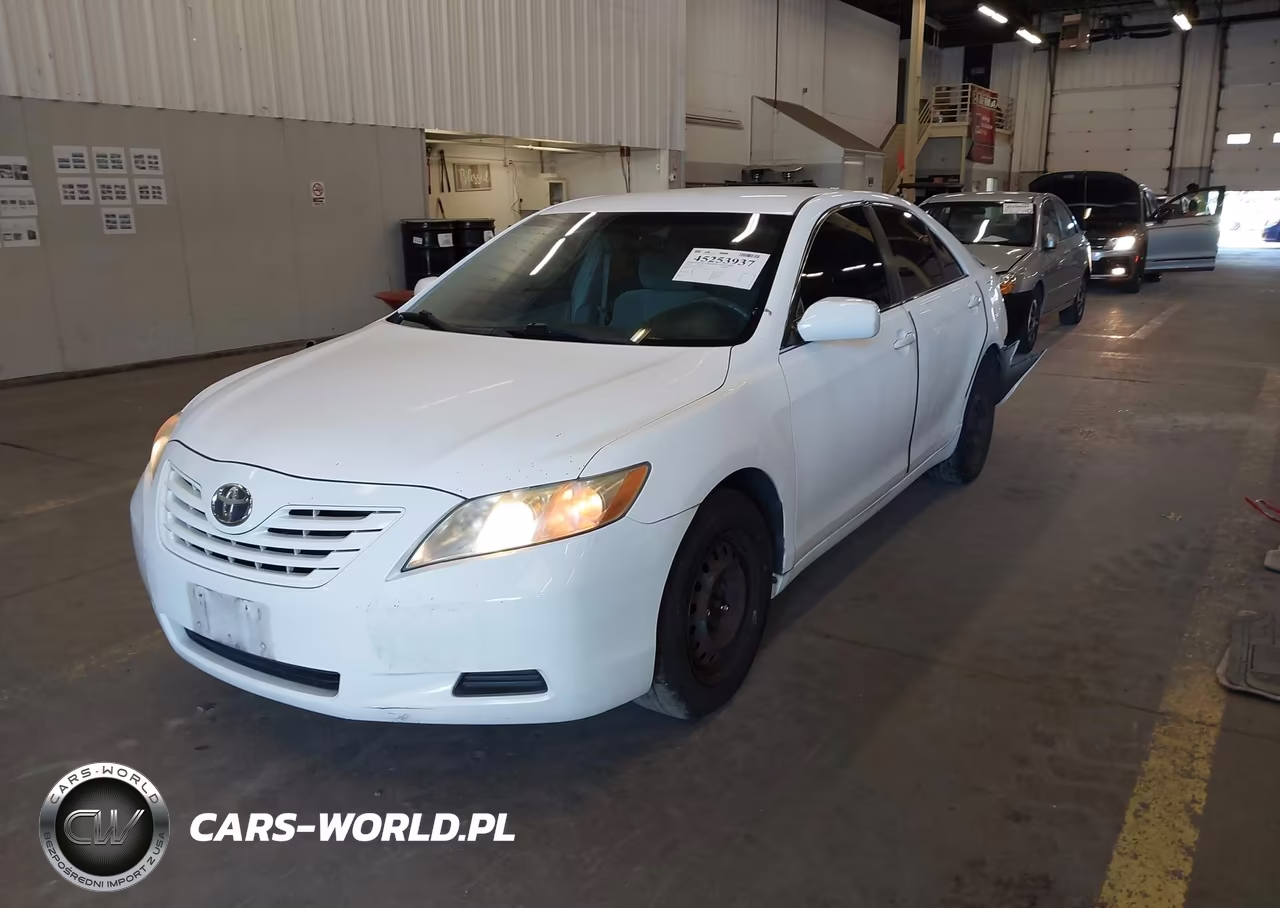 2008 Toyota Camry Le VIN:4T1BE46K18U786935 - 2