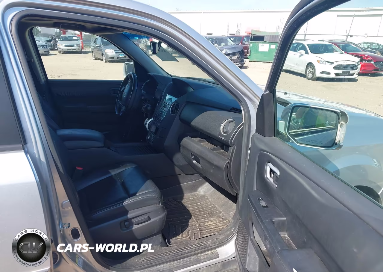 2010 Honda Pilot Touring VIN:5FNYF4H94AB014479 - 5