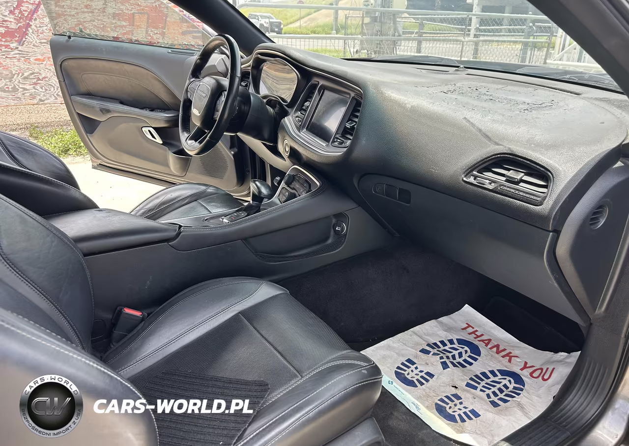 2018 Dodge Challenger Sxt Plus VIN:2C3CDZAG3JH199824 - 5