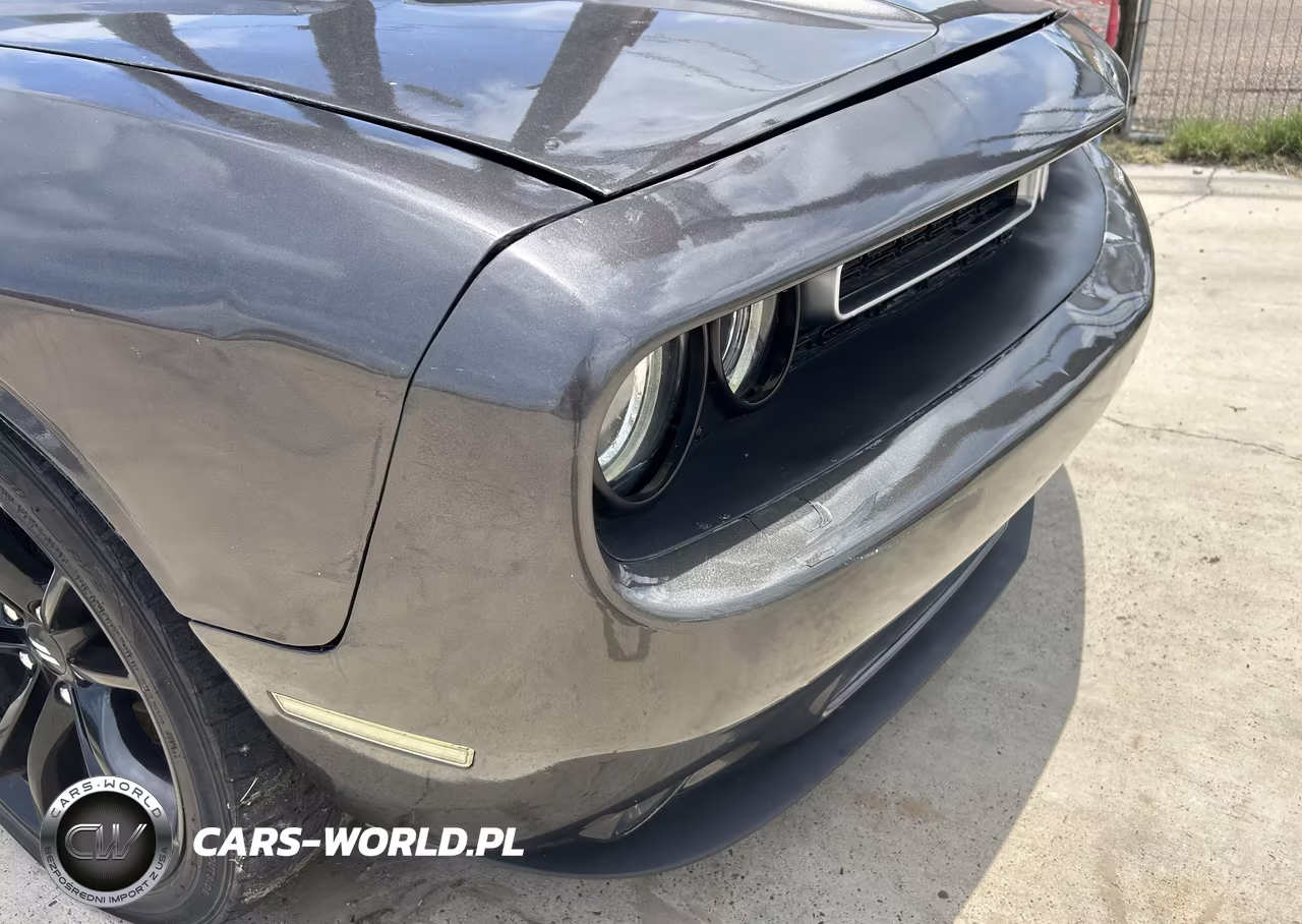 2018 Dodge Challenger Sxt Plus VIN:2C3CDZAG3JH199824 - 6