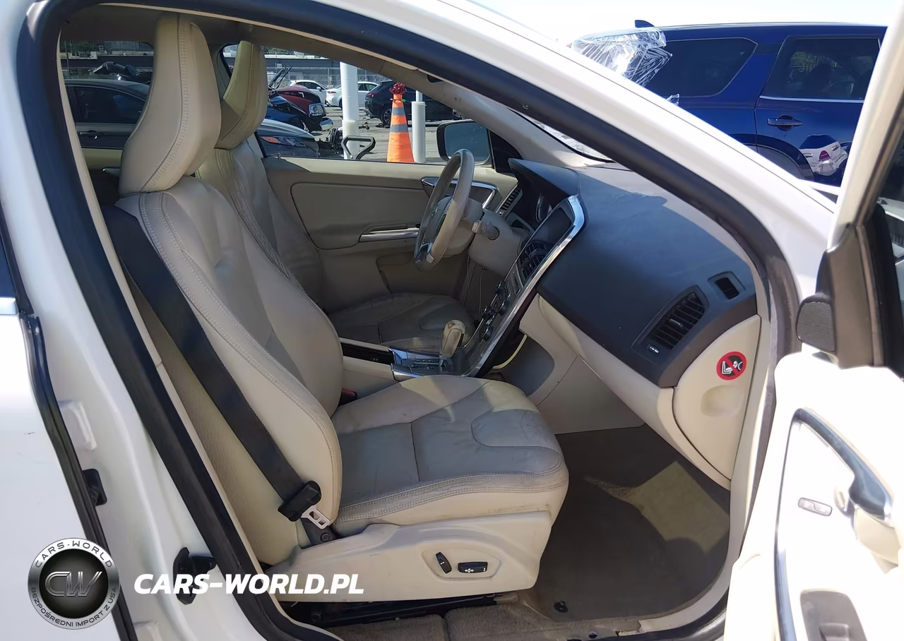 2012 Volvo Xc60 3.2-3.2 Platinum-3.2 Premier-3.2L Premier Plus VIN:YV4952DL4C2335227 - 5