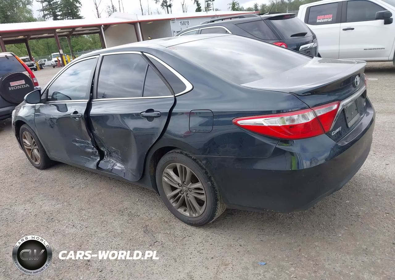 2017 Toyota Camry Se VIN:4T1BF1FK7HU415015 - 3