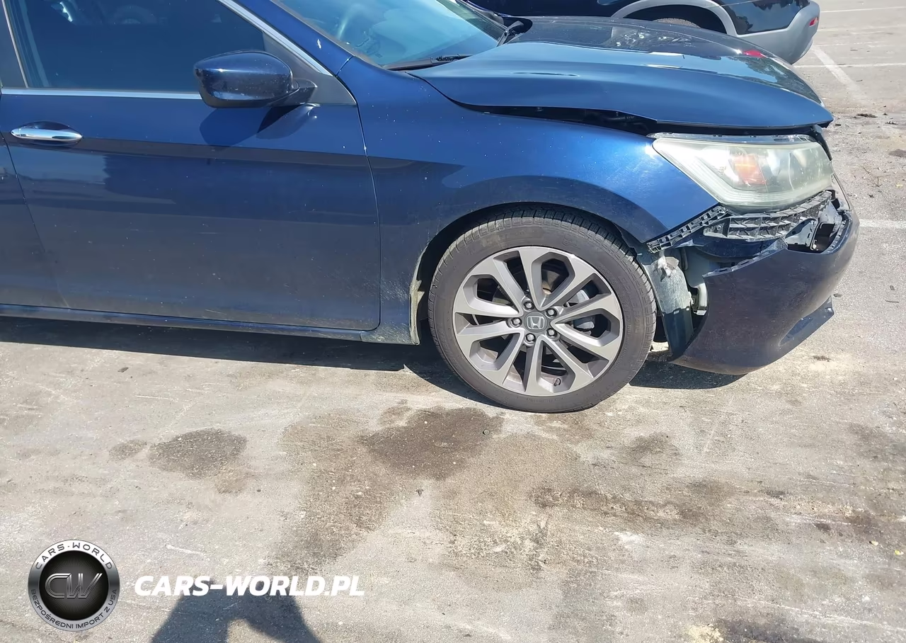2015 Honda Accord Sport VIN:1HGCR2F52FA016397 - 17