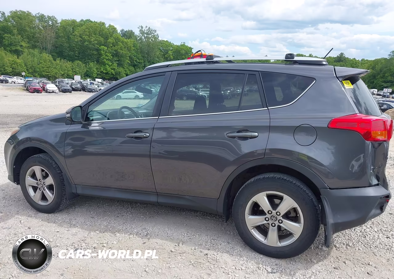 2015 Toyota Rav4 Xle VIN:2T3RFREV1FW265349 - 14