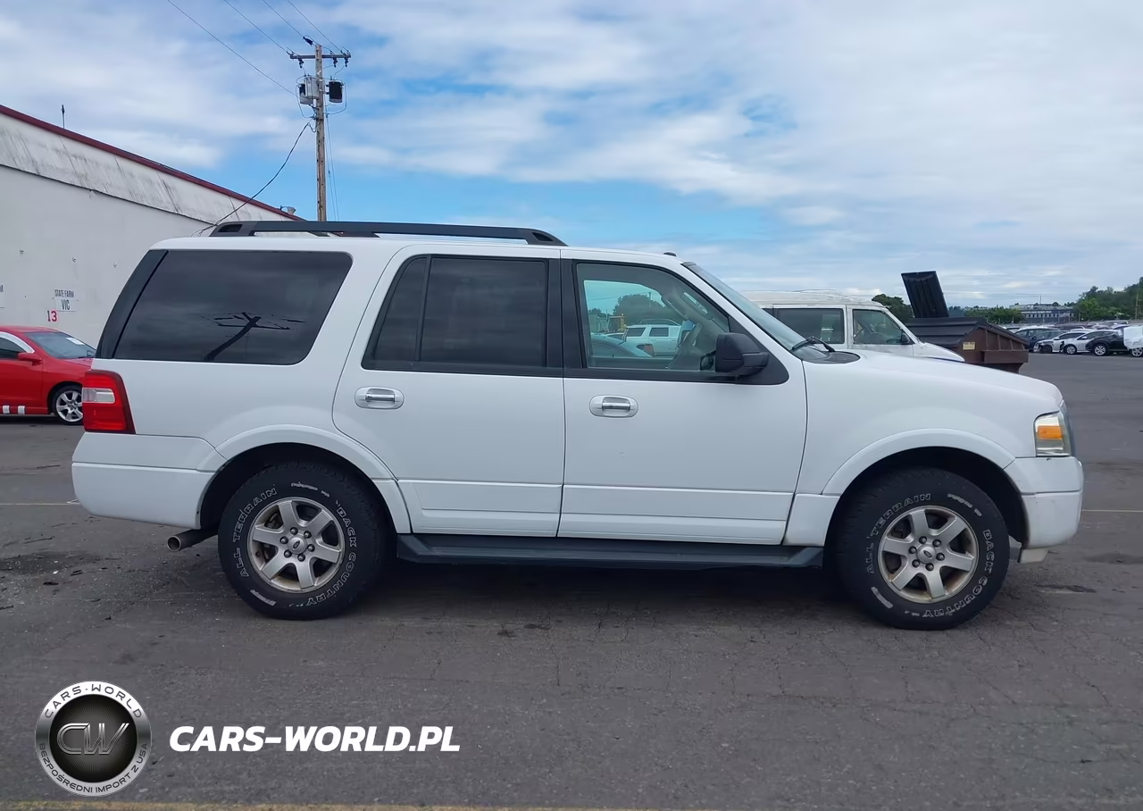 2011 Ford Expedition Xlt VIN:1FMJU1J56BEF55352 - 13