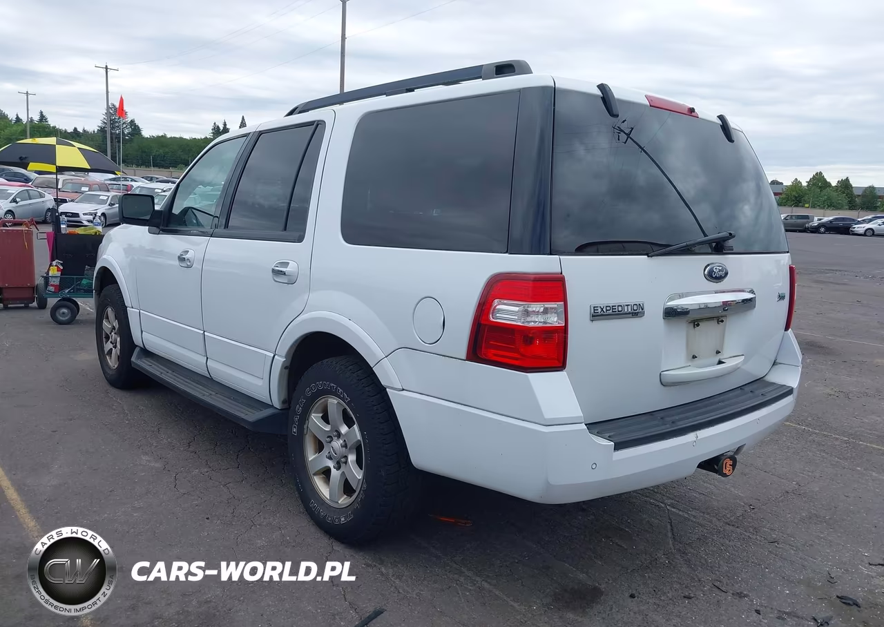 2011 Ford Expedition Xlt VIN:1FMJU1J56BEF55352 - 3