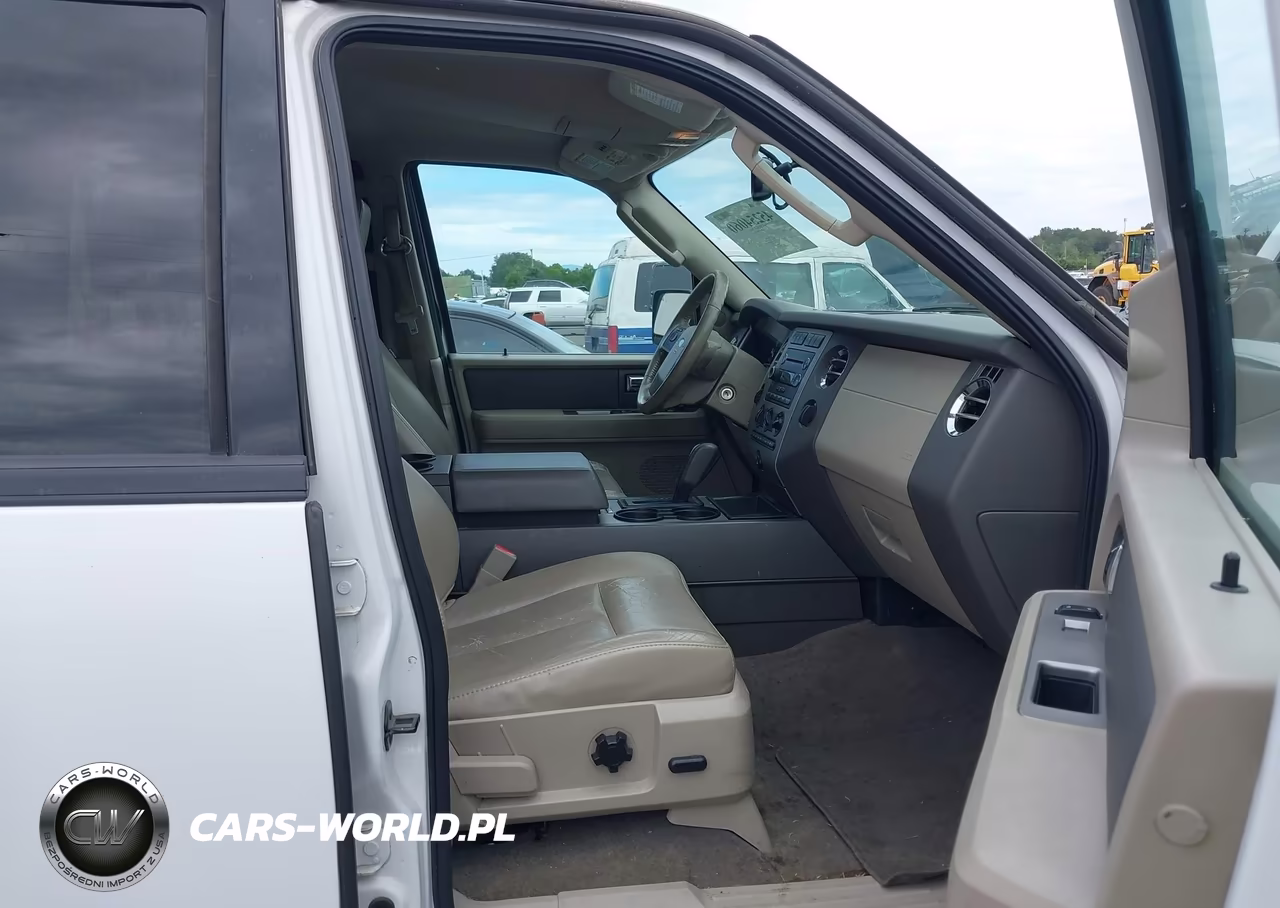 2011 Ford Expedition Xlt VIN:1FMJU1J56BEF55352 - 5