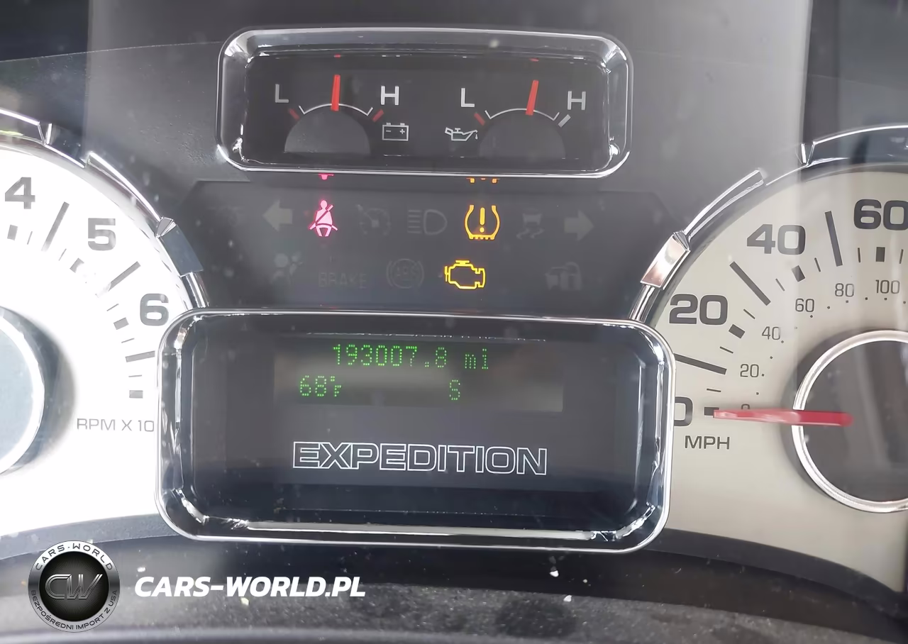 2011 Ford Expedition Xlt VIN:1FMJU1J56BEF55352 - 7