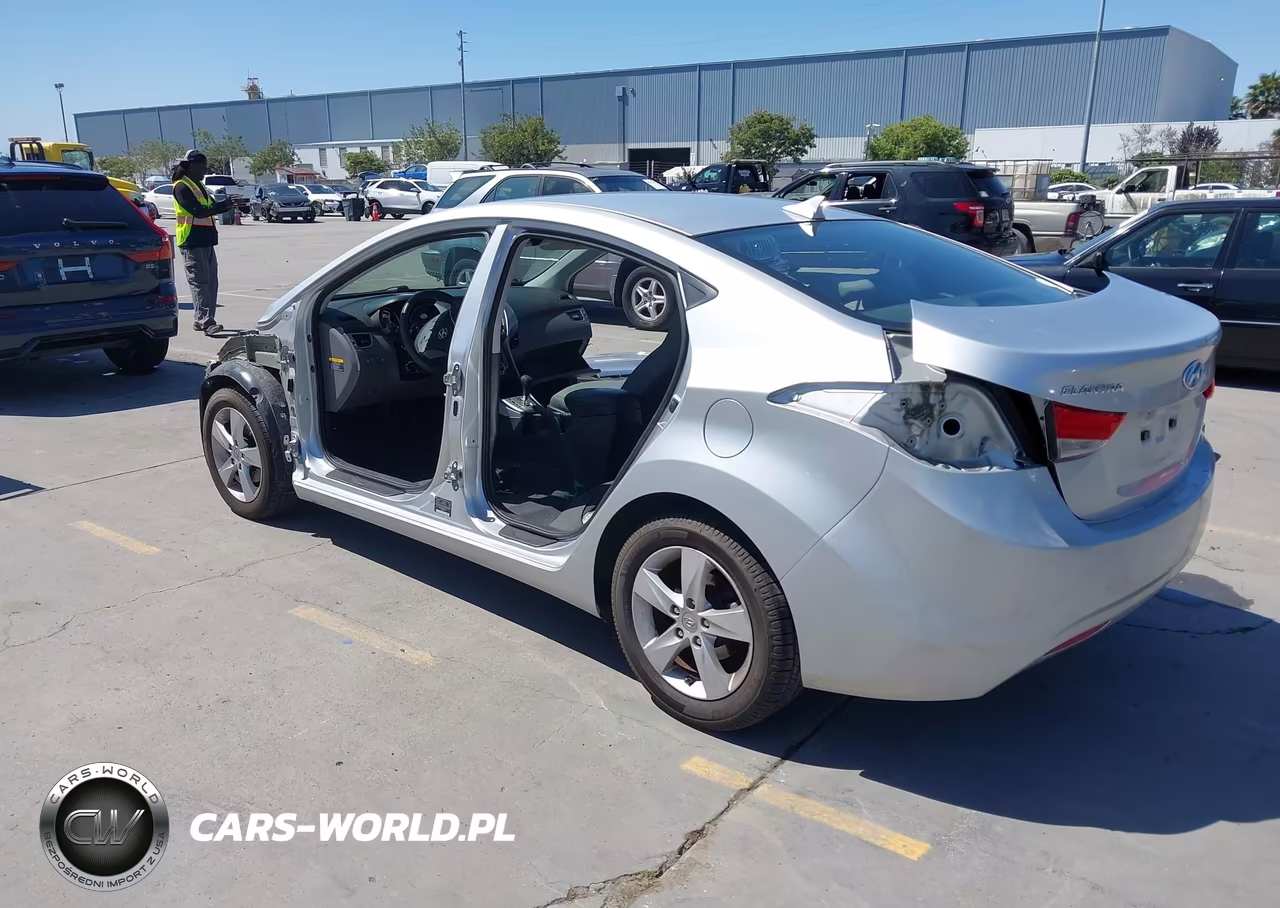 2013 Hyundai Elantra Gls VIN:5NPDH4AEXDH374426 - 3
