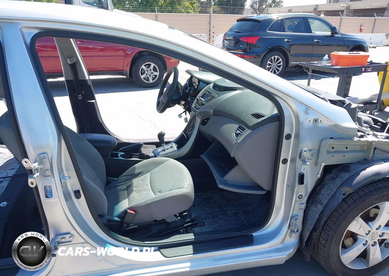 2013 Hyundai Elantra Gls VIN:5NPDH4AEXDH374426 - 5