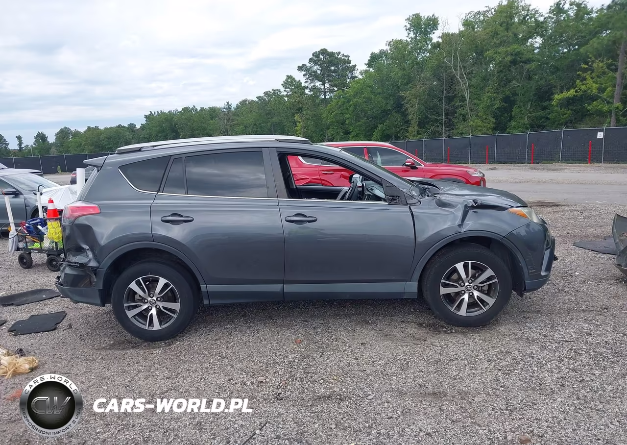 2018 Toyota Rav4 Xle VIN:JTMWFREV8JD125937 - 14