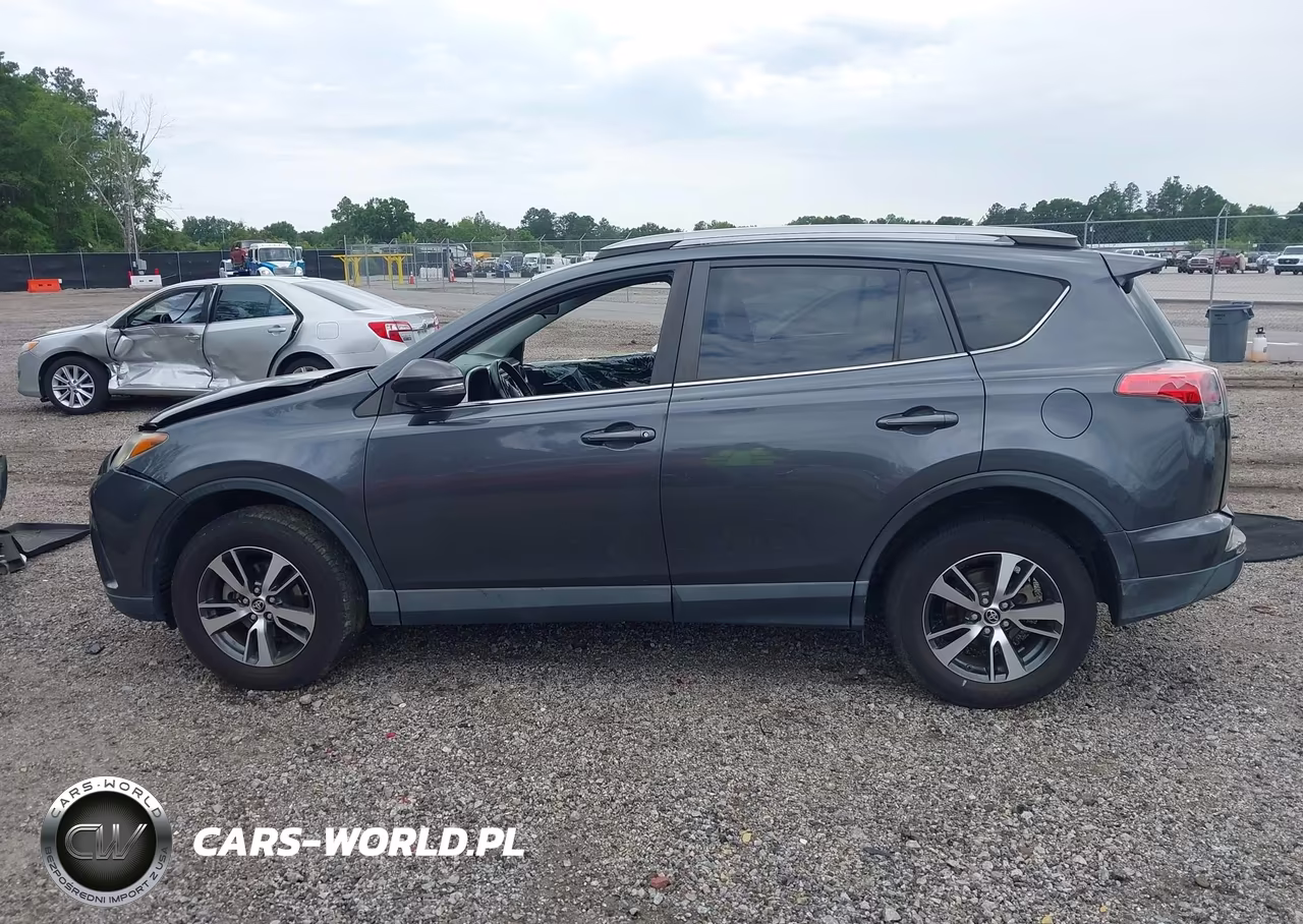2018 Toyota Rav4 Xle VIN:JTMWFREV8JD125937 - 15