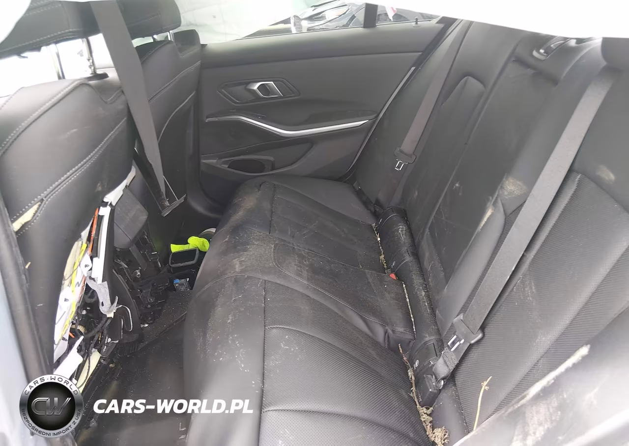 2025 BMW 330I VIN:3MW69CW07S8F10487 - 8