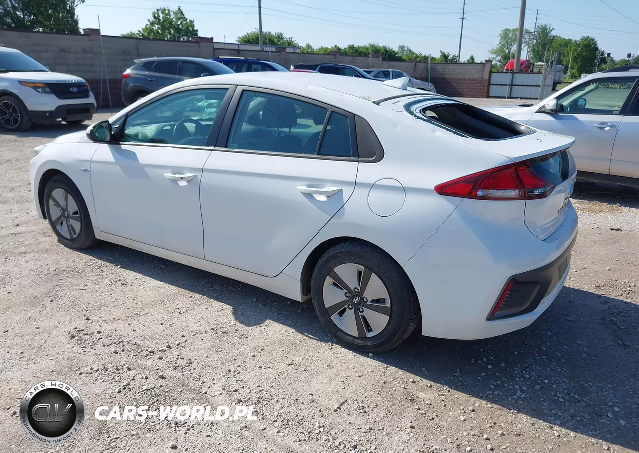 2020 Hyundai Ioniq Hybrid Blue VIN:KMHC65LC1LU186428 - 3