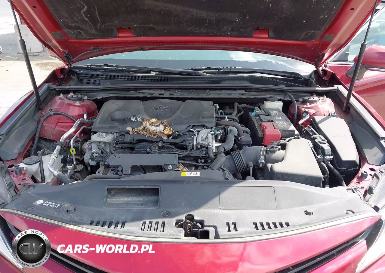 2018 Toyota Camry Le VIN:4T1B11HK0JU523932 - 10