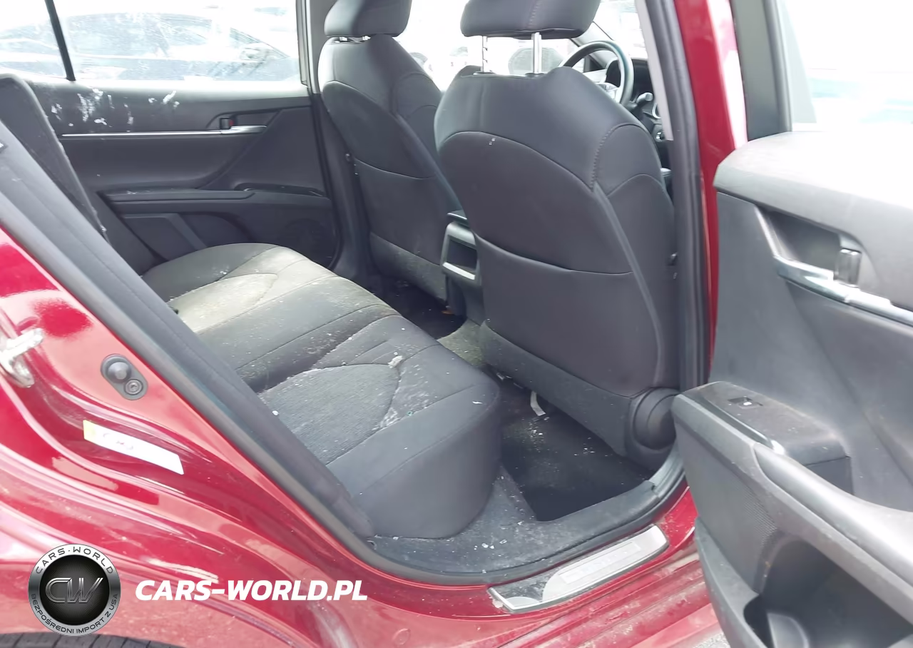2018 Toyota Camry Le VIN:4T1B11HK0JU523932 - 8