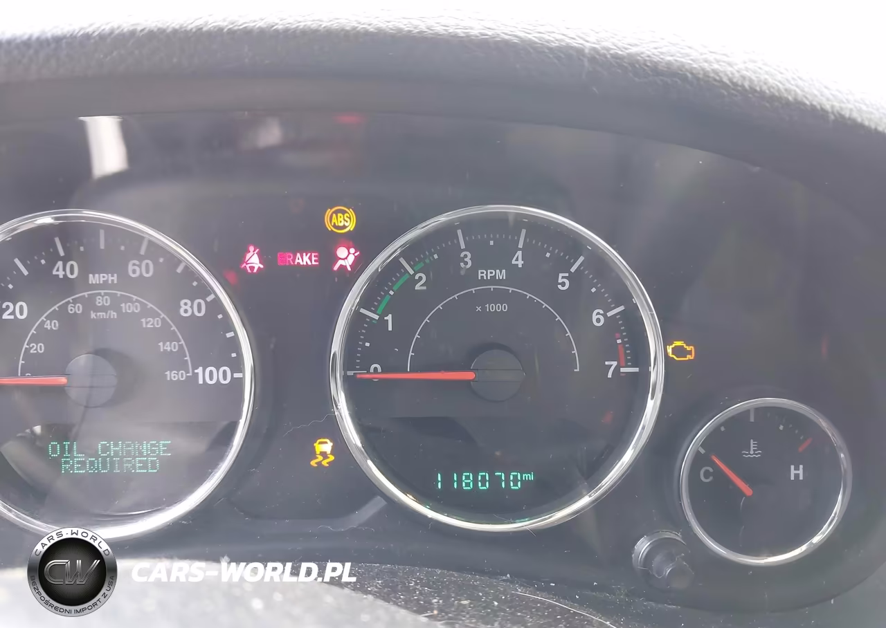 2015 Jeep Wrangler Unlimited Sport VIN:1C4BJWDG5FL763056 - 7