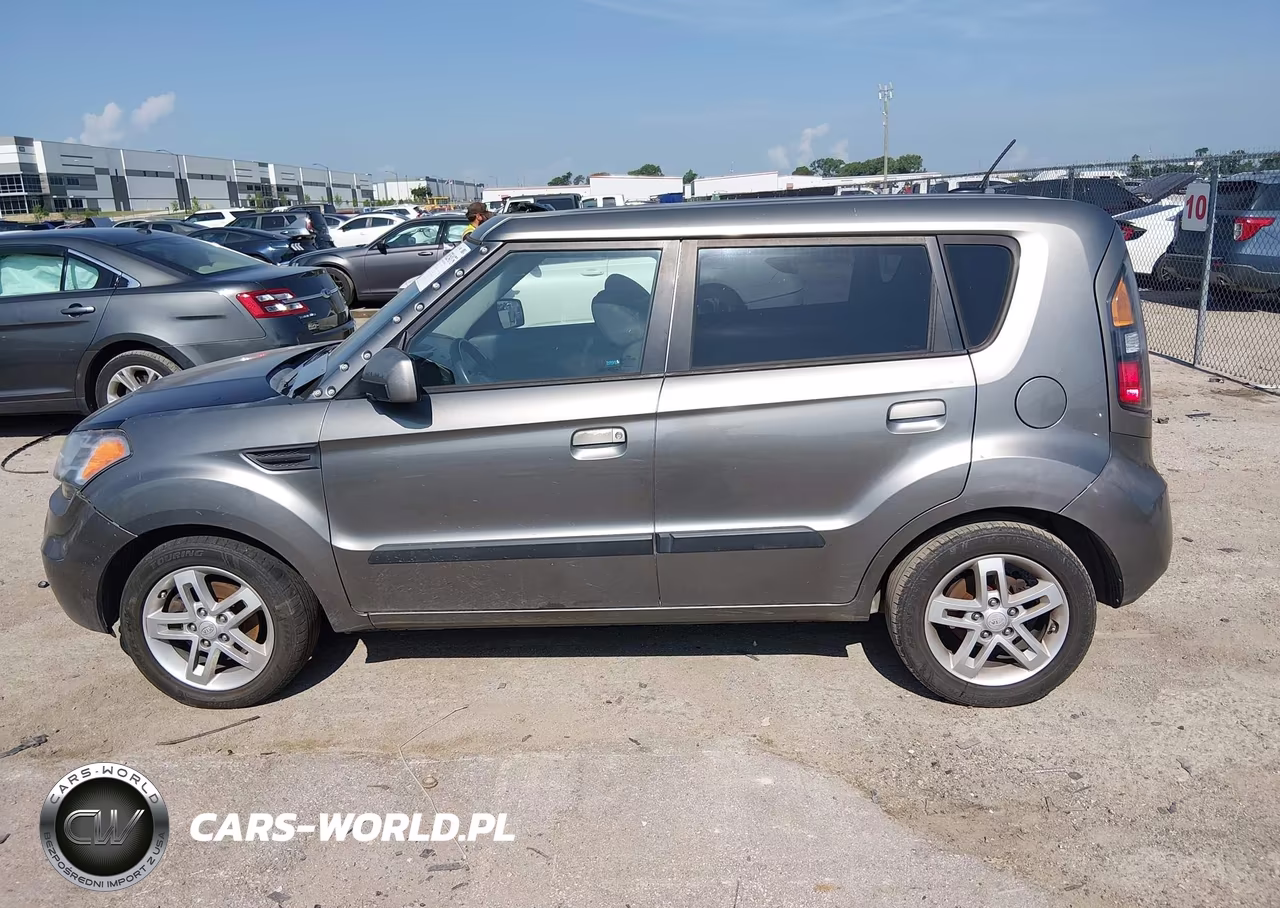 2010 Kia Soul + VIN:KNDJT2A27A7030662 - 14