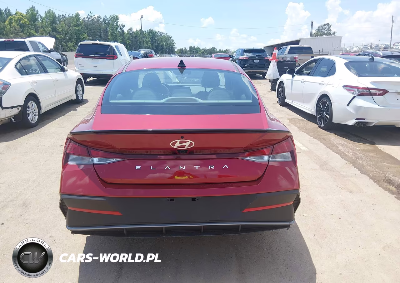 2026 Hyundai Elantra Sel Sport VIN:KMHLM4DG5TU100281 - 17