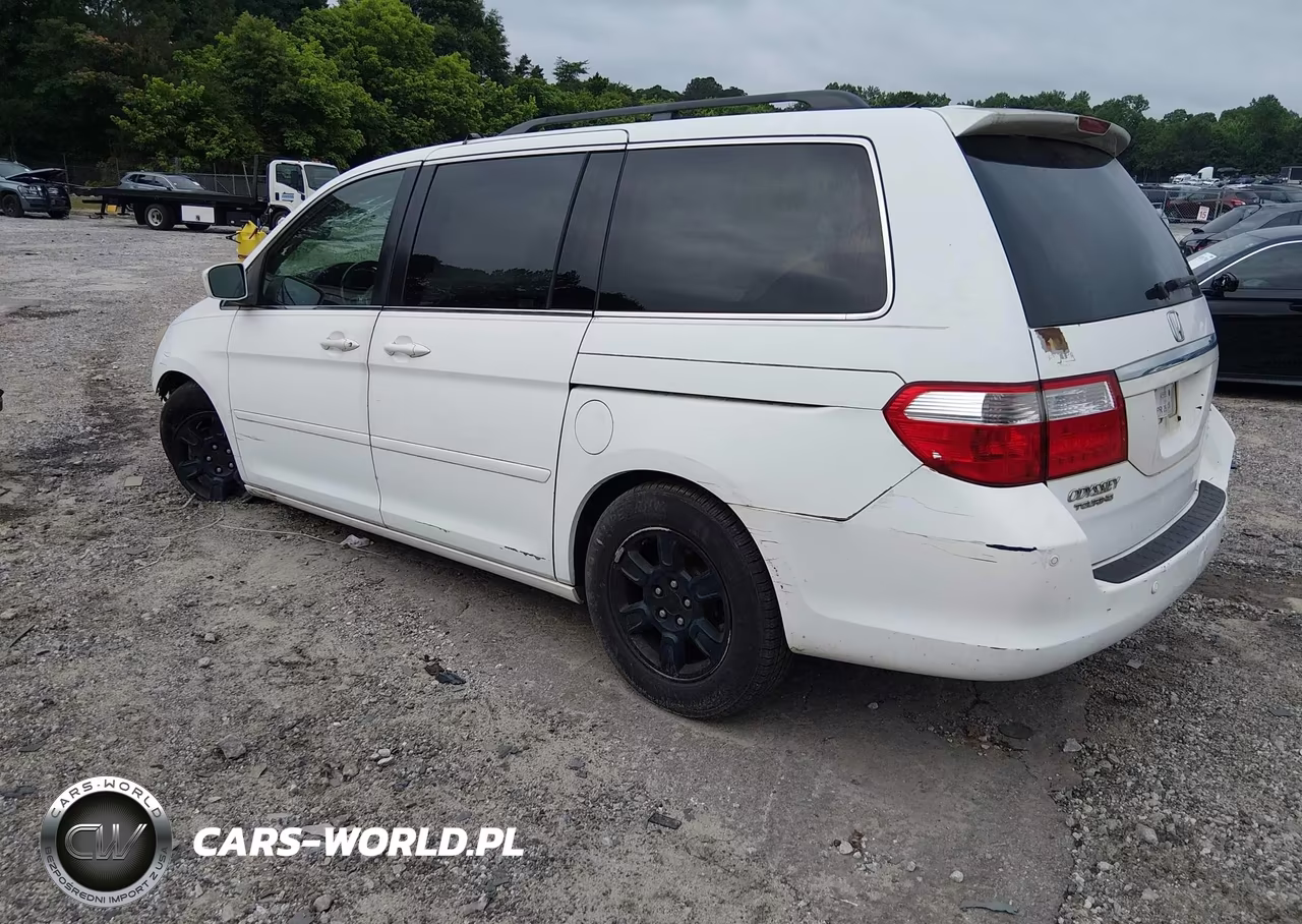 2006 Honda Odyssey Touring VIN:5FNRL38866B005689 - 3