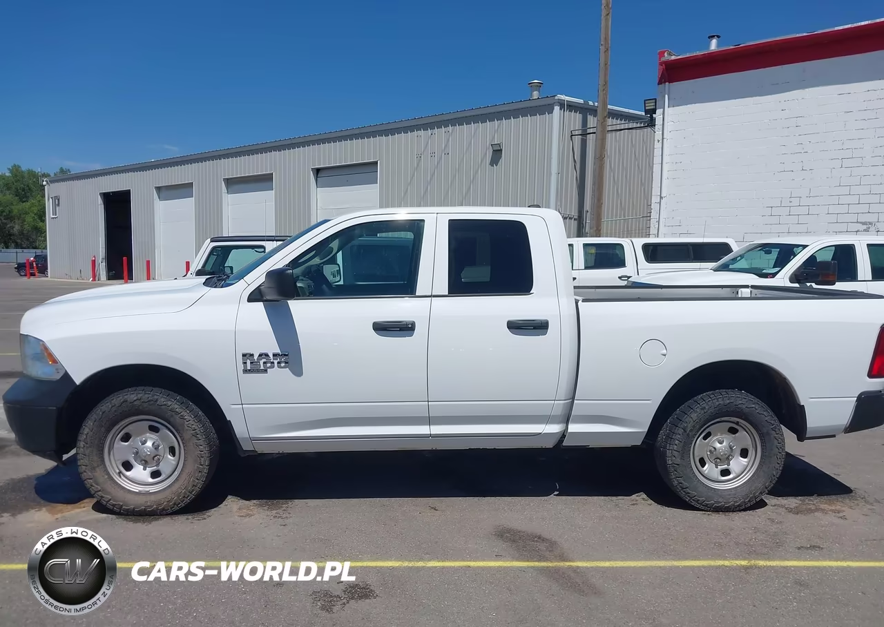 2020 Ram 1500 Classic VIN:1C6RR7FG3LS151148 - 17
