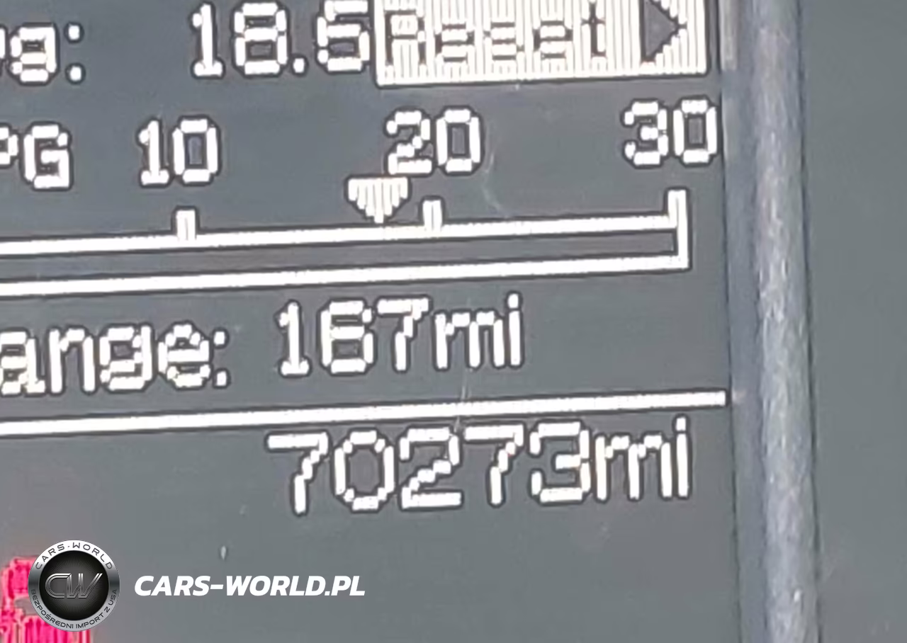2020 Ram 1500 Classic VIN:1C6RR7FG3LS151148 - 18