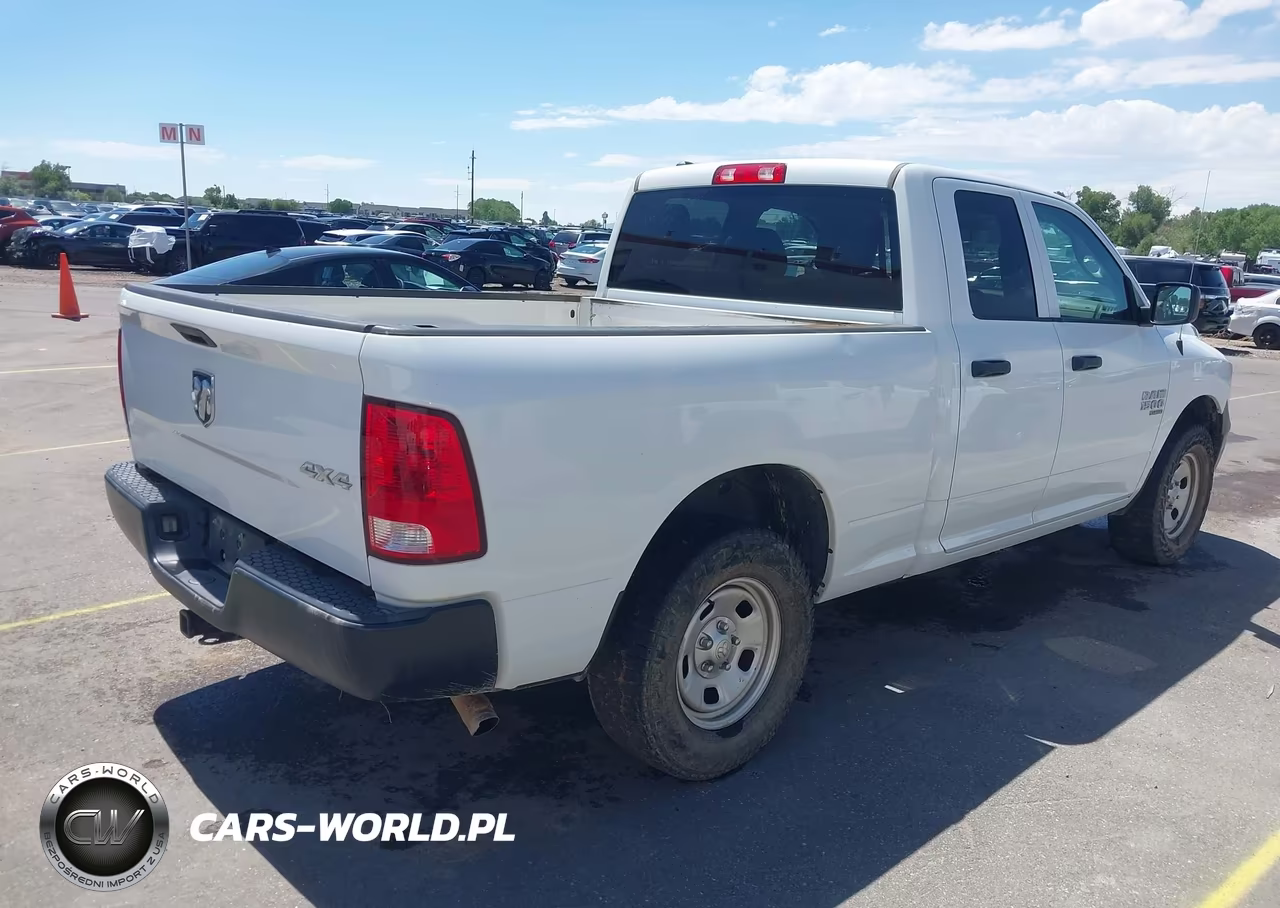 2020 Ram 1500 Classic VIN:1C6RR7FG3LS151148 - 4