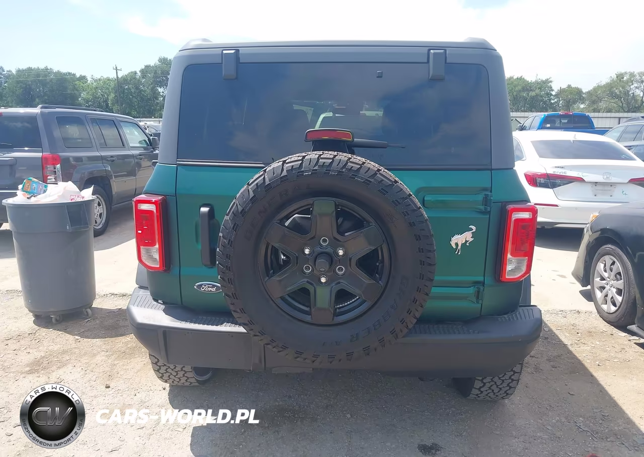 2024 Ford Bronco Black Diamond VIN:1FMDE1BH6RLA63395 - 17