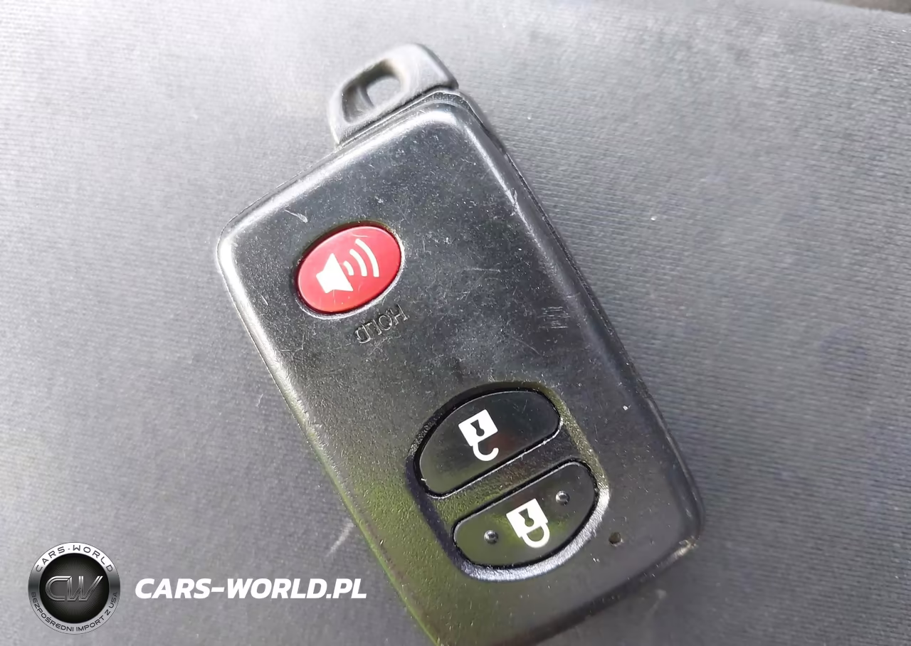 2012 Toyota Prius Two VIN:JTDKN3DU6C5468721 - 11