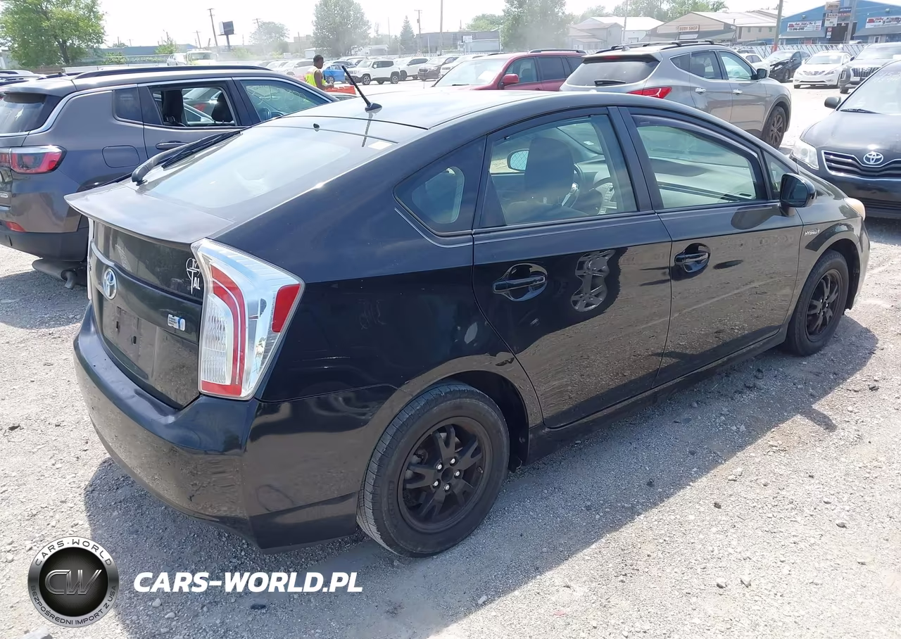 2012 Toyota Prius Two VIN:JTDKN3DU6C5468721 - 4